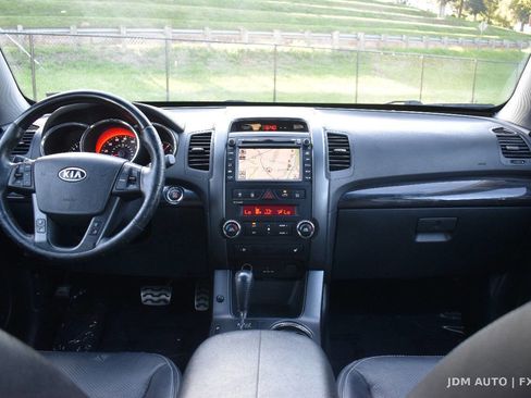 Used 2012 Kia Sorento SX w/ SX Premium Pkg AWD/4WD image 18