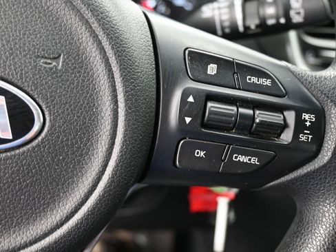 Used 2017 Kia Sorento AWD image 37