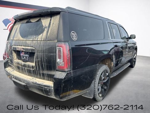 Used 2016 GMC Yukon XL SLT w/ Open Road Package image 5