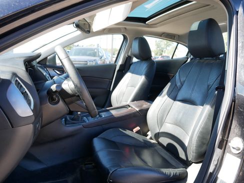 Used 2017 MAZDA MAZDA3 Grand Touring w/ Premium Equipment Package image 14