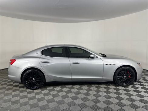 Used 2018 Maserati Ghibli image 10