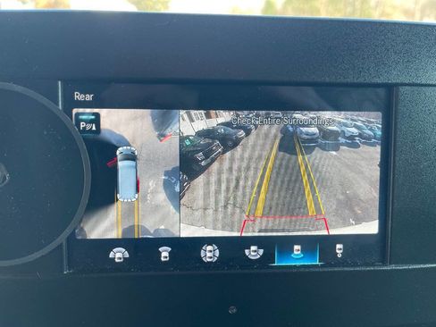 Used 2023 Mercedes-Benz Sprinter 2500 image 21