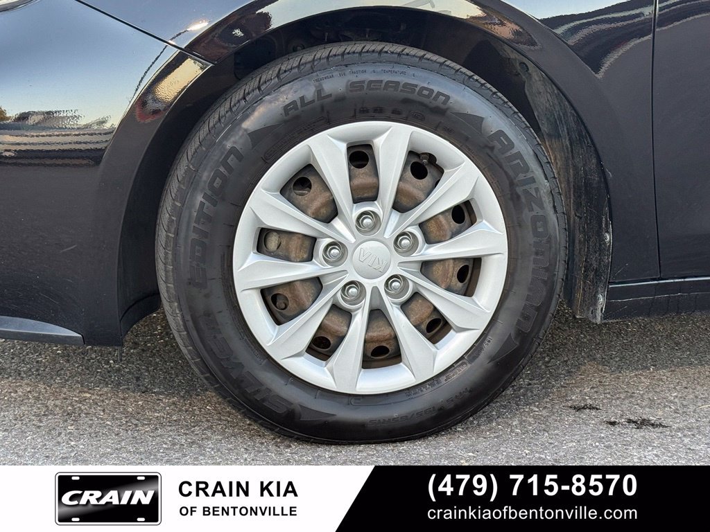 Certified 2021 Kia Forte Sedan FWD image 31