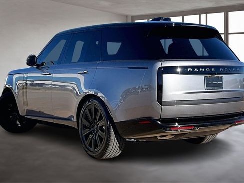 New 2026 Land Rover Range Rover SE image 3