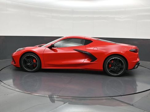 Used 2024 Chevrolet Corvette Stingray Preferred Cpe w/ 2LT RWD image 2