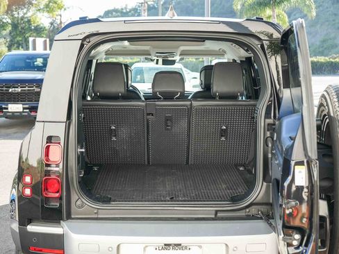 Certified 2023 Land Rover Defender 110 SE image 26