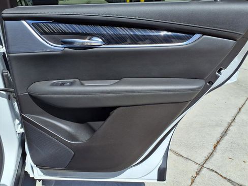 Certified 2024 Cadillac XT6 Premium Luxury image 12