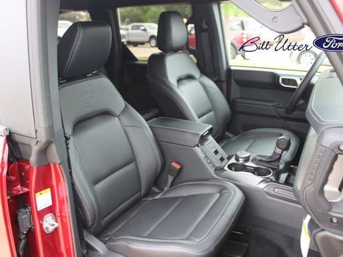 New 2026 Ford Bronco Outer Banks image 7