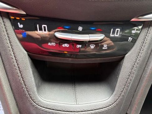 Certified 2023 Cadillac XT5 Premium Luxury AWD/4WD image 11