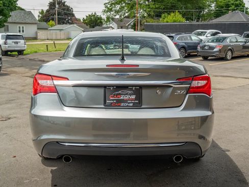 Used 2012 Chrysler 200 Limited FWD image 7