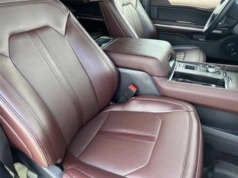 Used 2024 Ford Expedition Limited RWD image 36