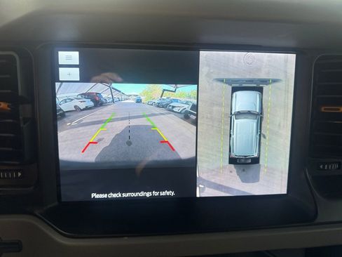 Used 2022 Ford Bronco Badlands image 27