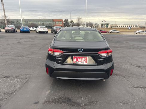 Used 2022 Toyota Corolla LE image 7