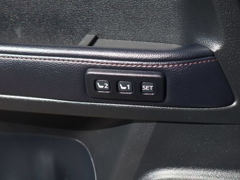 Used 2018 Toyota 4Runner Limited AWD/4WD image 19