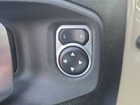 Used 2022 Jeep Gladiator Mojave w/ Cold Weather Group AWD/4WD image 20