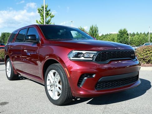 Used 2024 Dodge Durango GT RWD image 3