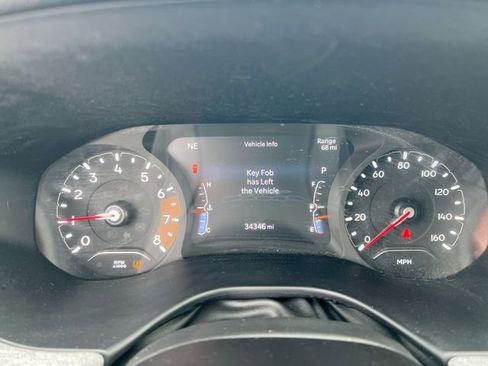 Used 2022 Jeep Compass Latitude image 12