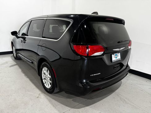 Used 2023 Chrysler Voyager LX FWD image 38