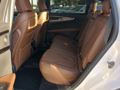 Used 2022 Lincoln Nautilus Reserve w/ Equipment Group 201A image 22