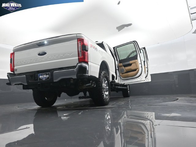 Used 2024 Ford F250 Lariat w/ Chrome Package AWD/4WD image 29