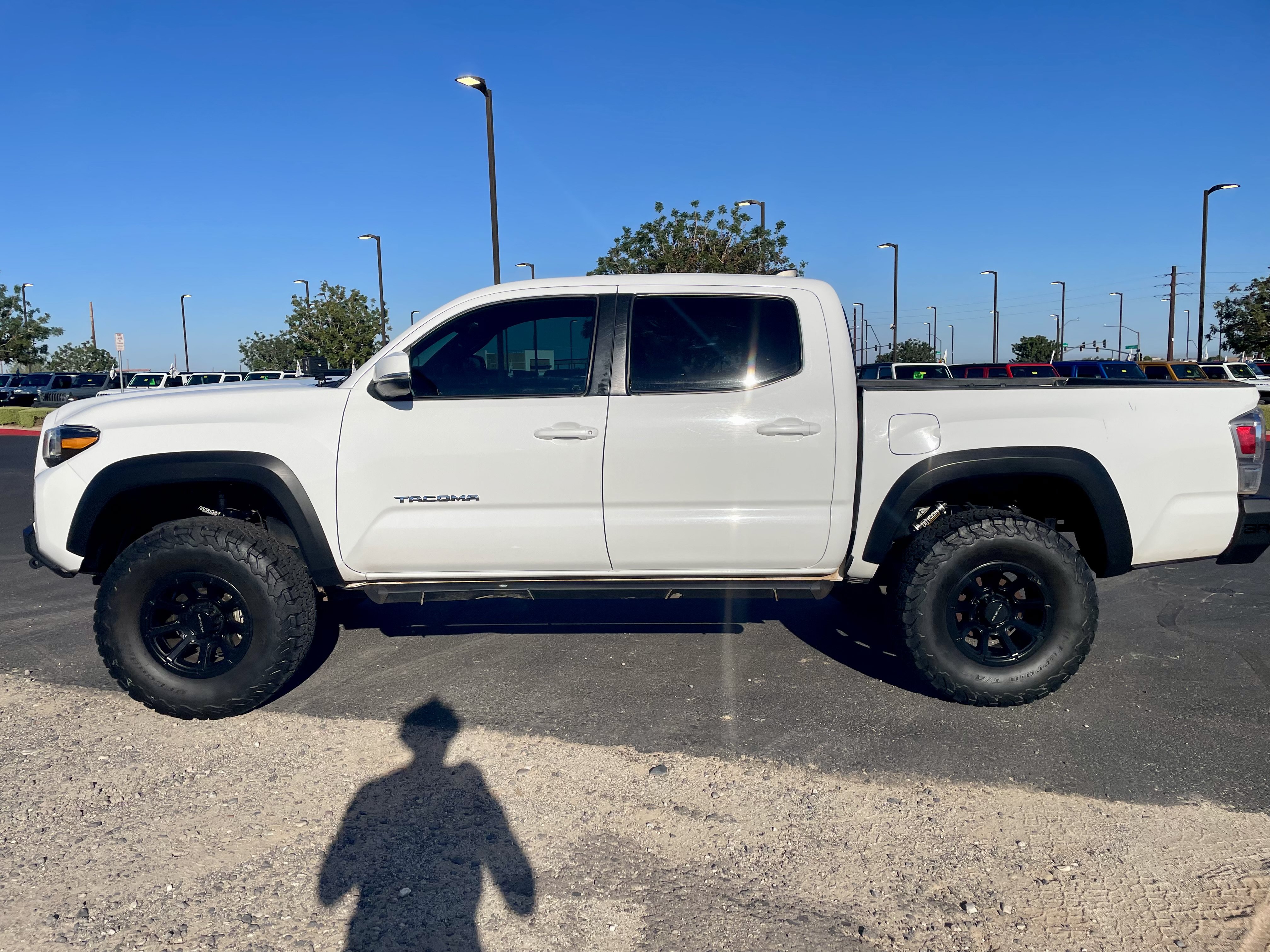 Used 2023 Toyota Tacoma TRD Off-Road AWD/4WD image 2