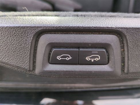 Certified 2022 BMW X7 xDrive40i w/ Premium Package image 23