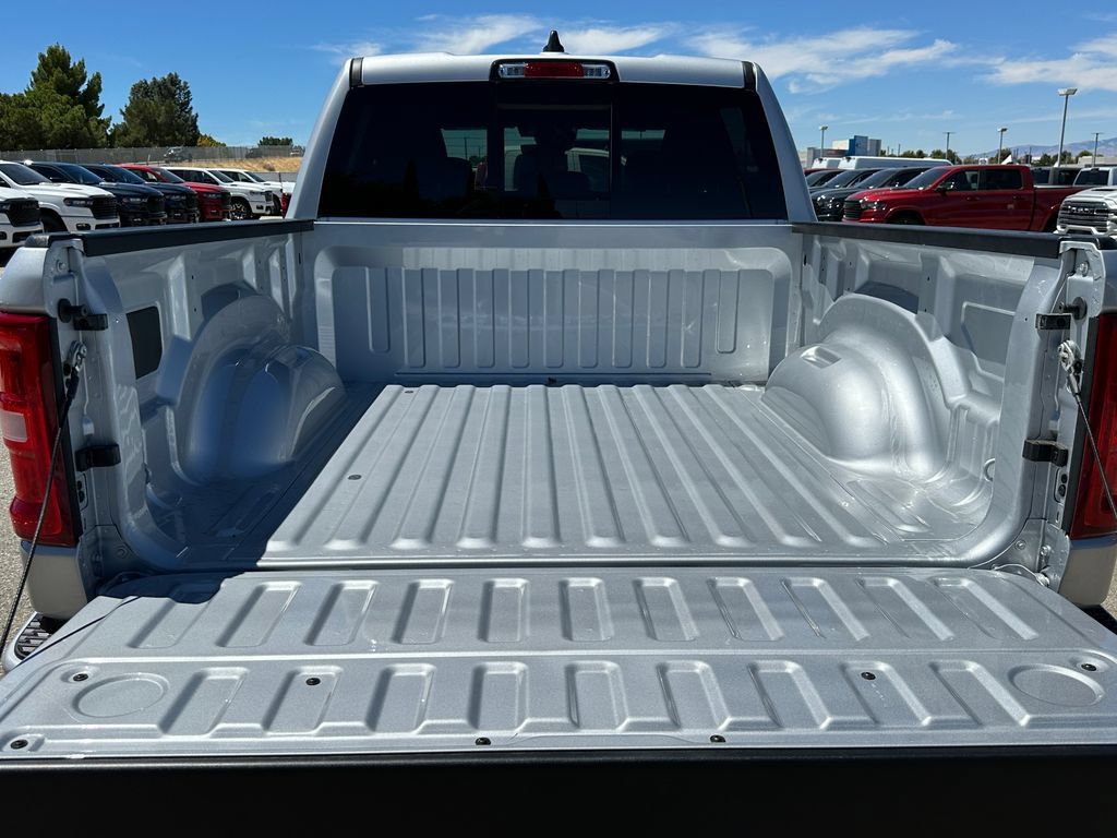 New 2026 RAM 1500 Laramie w/ Laramie Preferred Package AWD/4WD image 19