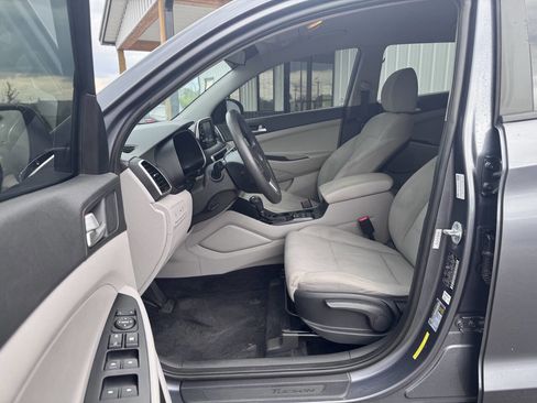 Used 2019 Hyundai Tucson SE image 11