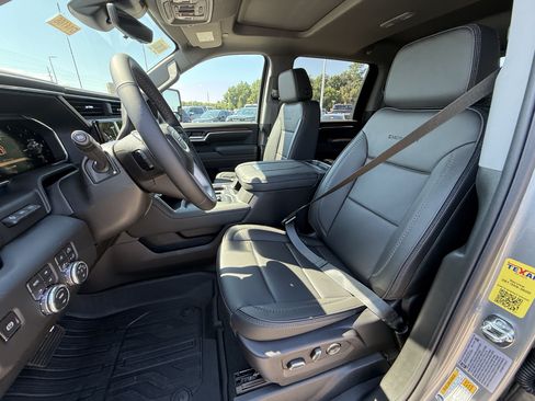New 2026 GMC Sierra 2500 Denali w/ Denali Reserve Package AWD/4WD image 17