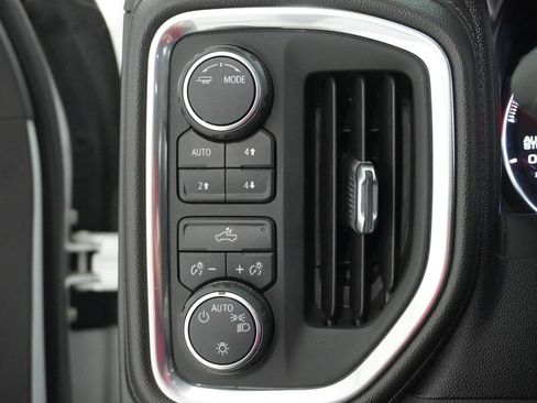 Used 2021 Chevrolet Silverado 1500 LT w/ Texas Edition Plus image 16