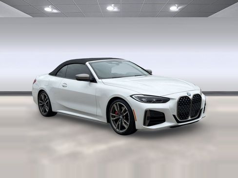 Used 2022 BMW M440i Convertible RWD image 7