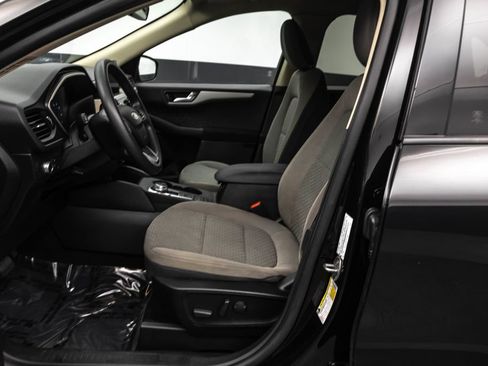 Used 2020 Ford Escape SE image 6