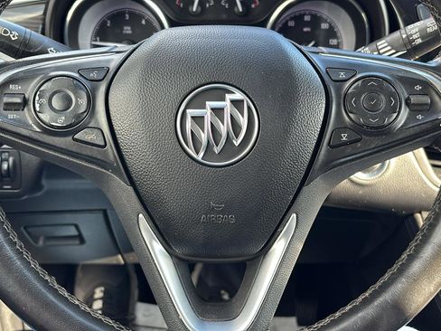 Used 2020 Buick Envision Essence image 26