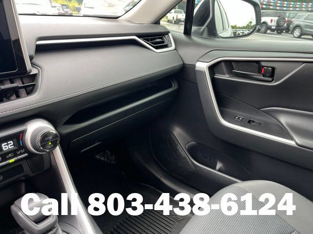 Used 2024 Toyota RAV4 LE AWD/4WD image 26