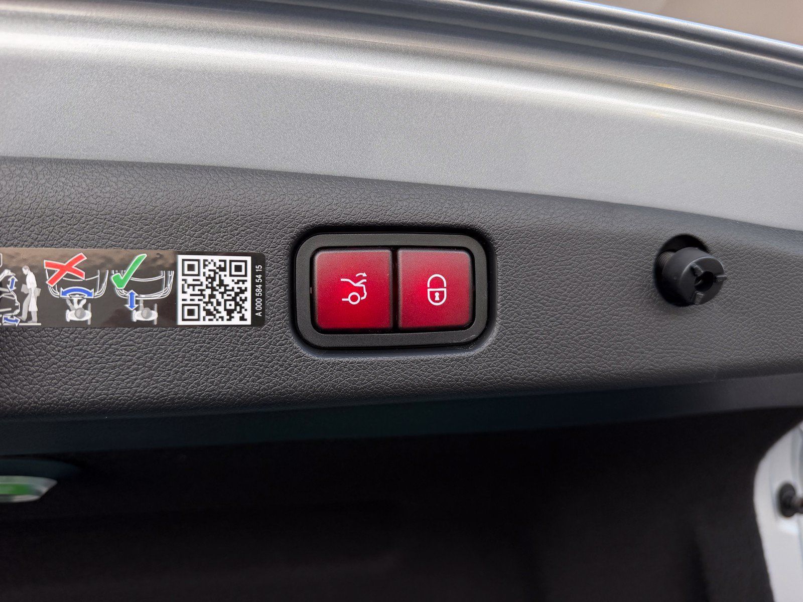 Certified 2026 Mercedes-Benz E 350 4MATIC Sedan image 17
