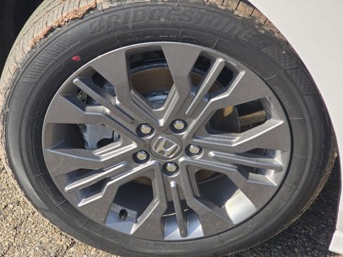 New 2026 Honda Odyssey Touring image 25