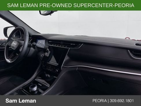 Used 2024 Jeep Grand Cherokee Altitude image 28