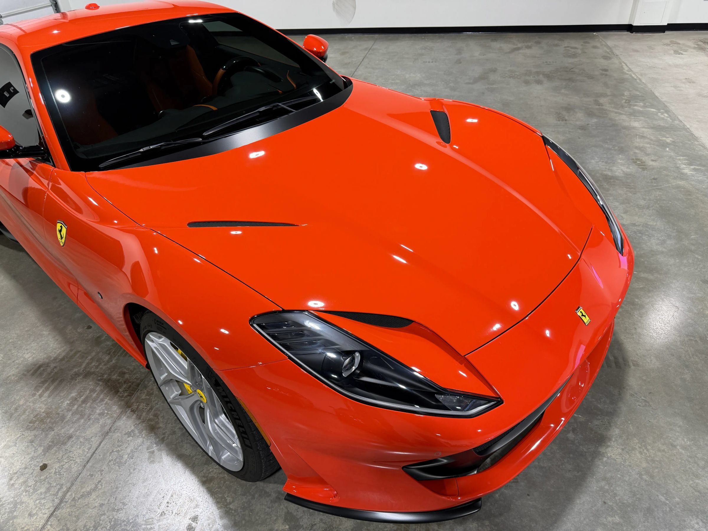 Used 2020 Ferrari 812 Superfast RWD image 24