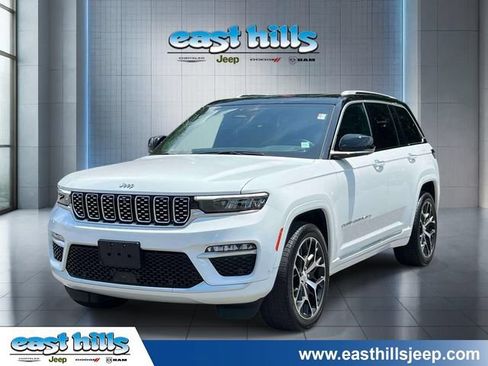 Certified 2023 Jeep Grand Cherokee Summit AWD/4WD image 3