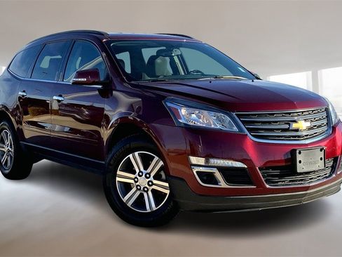 Used 2017 Chevrolet Traverse LT image 11