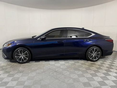 Used 2022 Lexus ES 350 w/ Premium Package FWD image 3