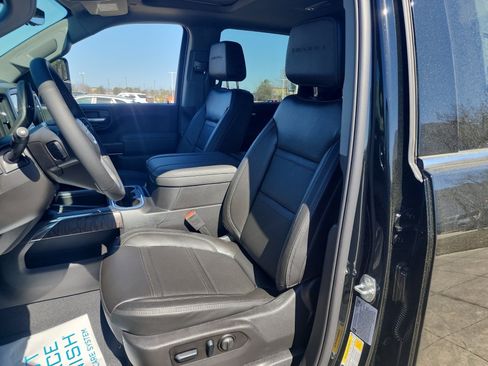 Used 2023 GMC Sierra 3500 Denali w/ Denali Ultimate Package AWD/4WD image 30