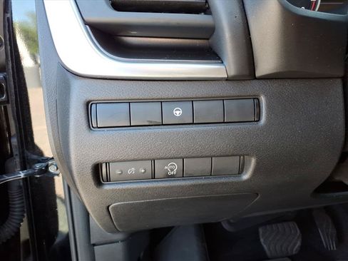 Used 2023 Nissan Rogue SV AWD/4WD image 21