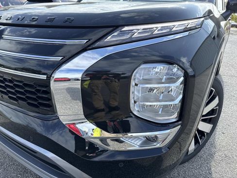 New 2026 Mitsubishi Outlander SEL FWD image 9