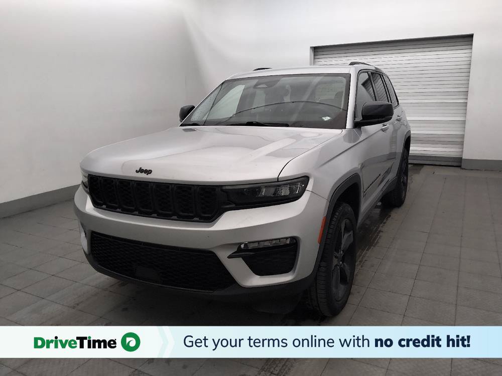 Used 2023 Jeep Grand Cherokee Limited w/ Black Appearance Package RWD image 1