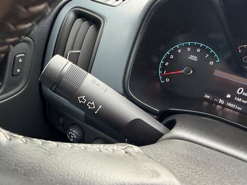 Used 2022 Chevrolet Colorado Z71 AWD/4WD image 38
