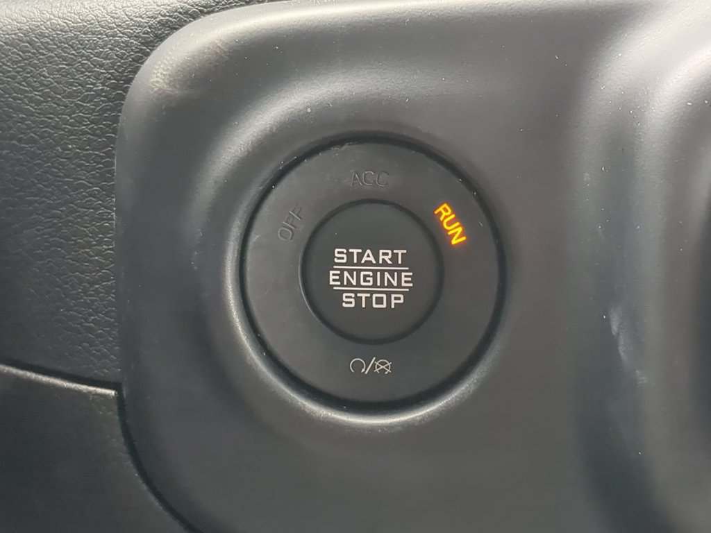 Used 2023 Jeep Wrangler Unlimited Sport AWD/4WD image 32