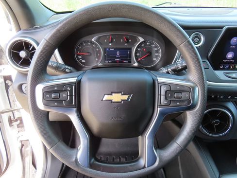 Used 2021 Chevrolet Blazer LT AWD/4WD image 17