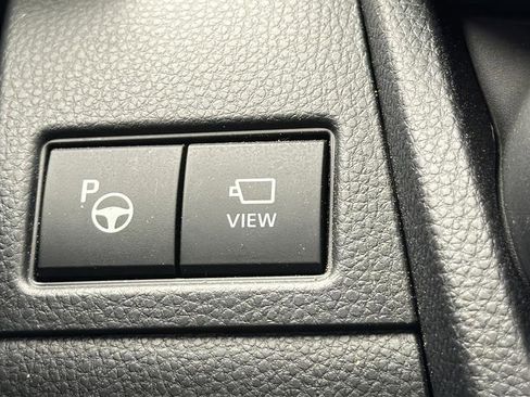 Used 2024 Toyota Prius Prime Premium w/ Advanced Technology Package FWD image 31
