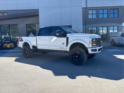 New 2026 Ford F250 Lariat w/ Black Appearance Package image 2